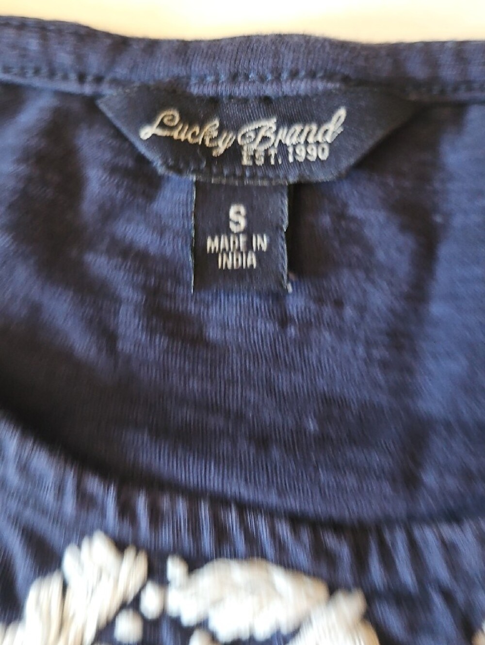 Lucky Brand Size S Navy Blue And White Floral Embroidered Tank Top - Picture 4 of 13